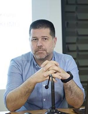 Γιάννης Περουλάκης